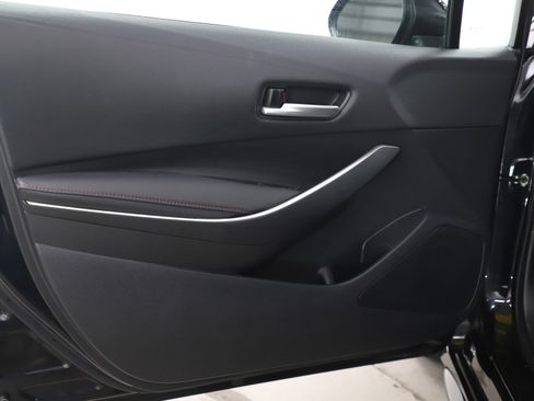 Used 2023 Toyota Corolla SE image 17