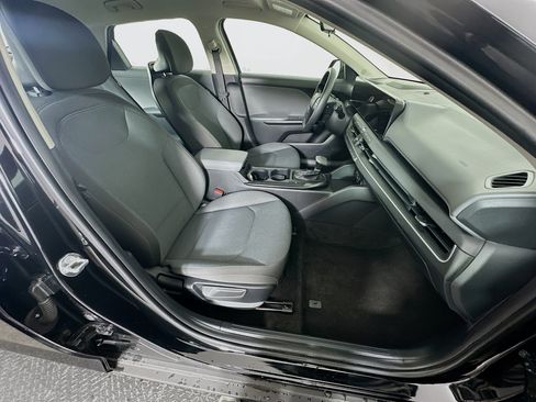 Used 2025 Kia K4 FWD image 31