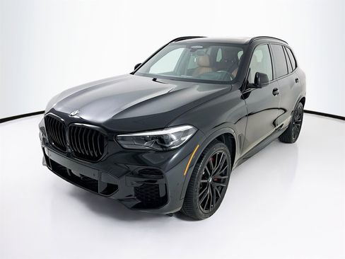 Used 2022 BMW X5 xDrive40i w/ M Sport Package image 3