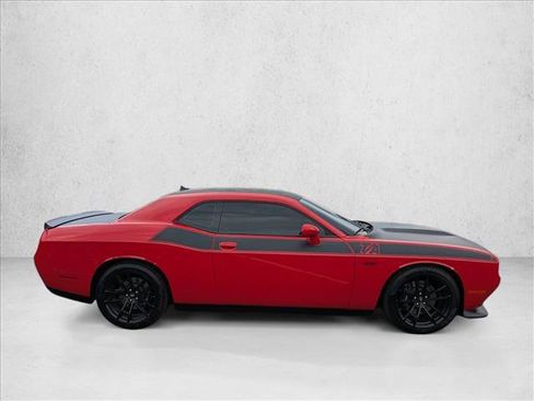 Used 2022 Dodge Challenger R/T Scat Pack w/ T/A Package RWD image 4