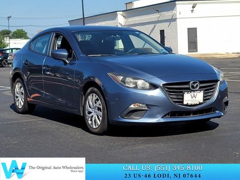 Used 2016 MAZDA MAZDA3 i Sport FWD image 3