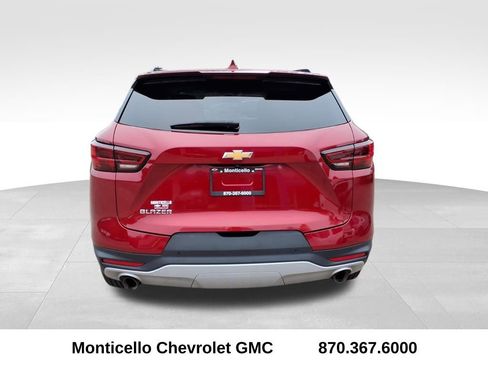 Used 2024 Chevrolet Blazer LT w/ Convenience Package image 4