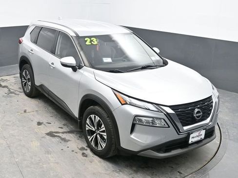 Used 2023 Nissan Rogue SV image 23