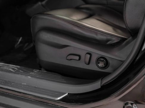 Used 2023 Subaru Outback Limited image 30