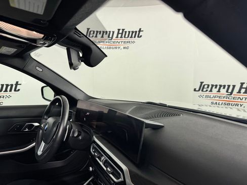 Used 2024 BMW 330i Sedan image 32