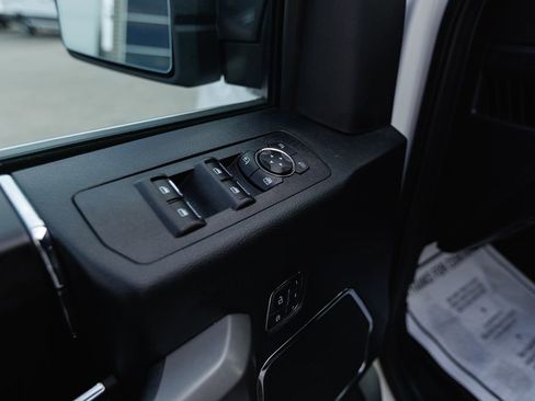 Certified 2020 Ford F150 Platinum image 4