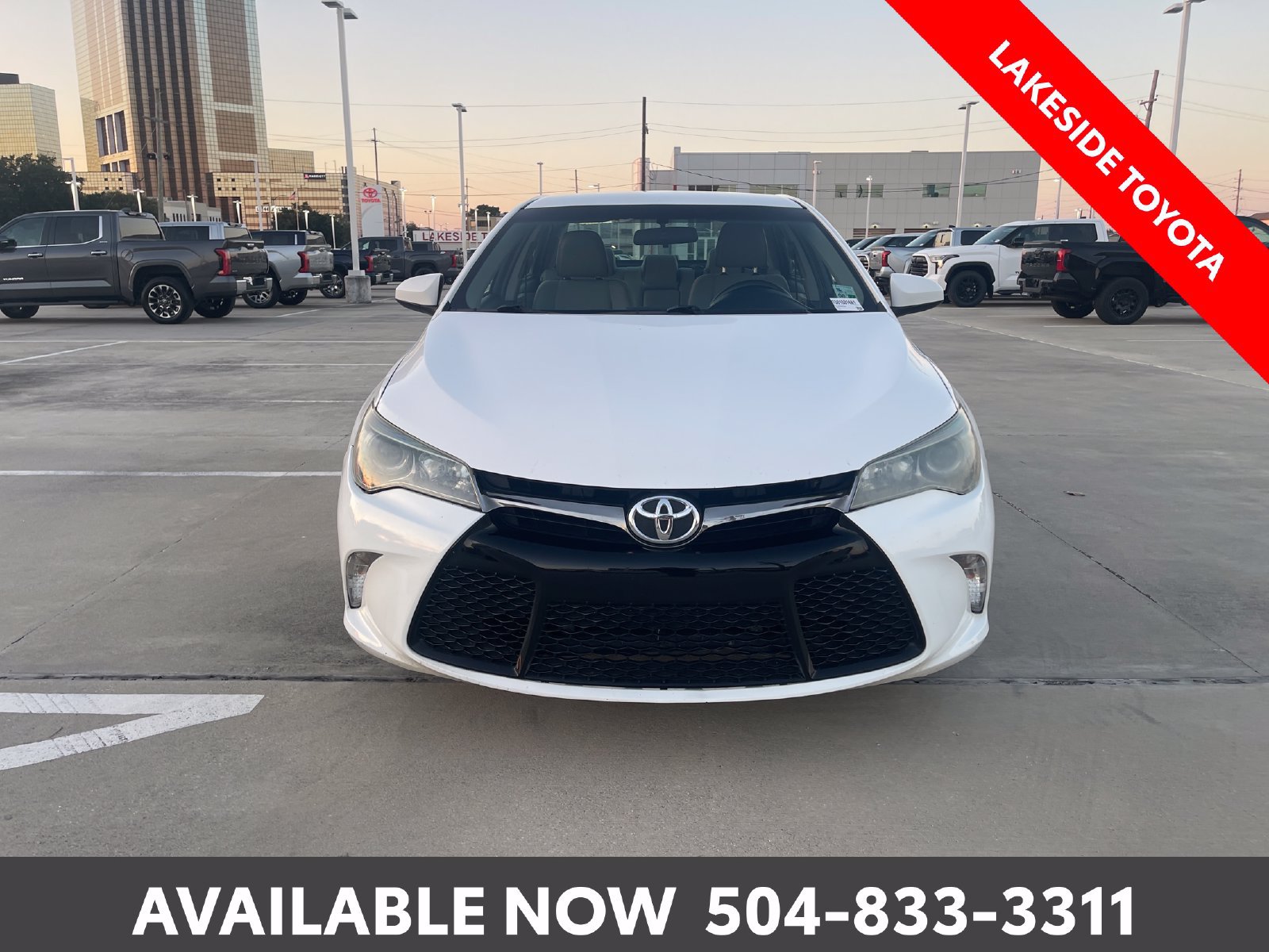 Used 2017 Toyota Camry SE FWD image 8