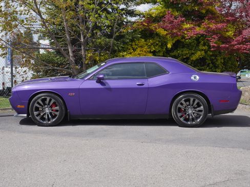 Used 2014 Dodge Challenger SRT8 RWD image 13