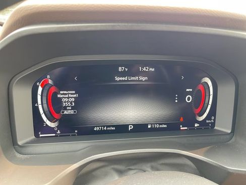 Used 2021 Nissan Rogue Platinum AWD/4WD image 24