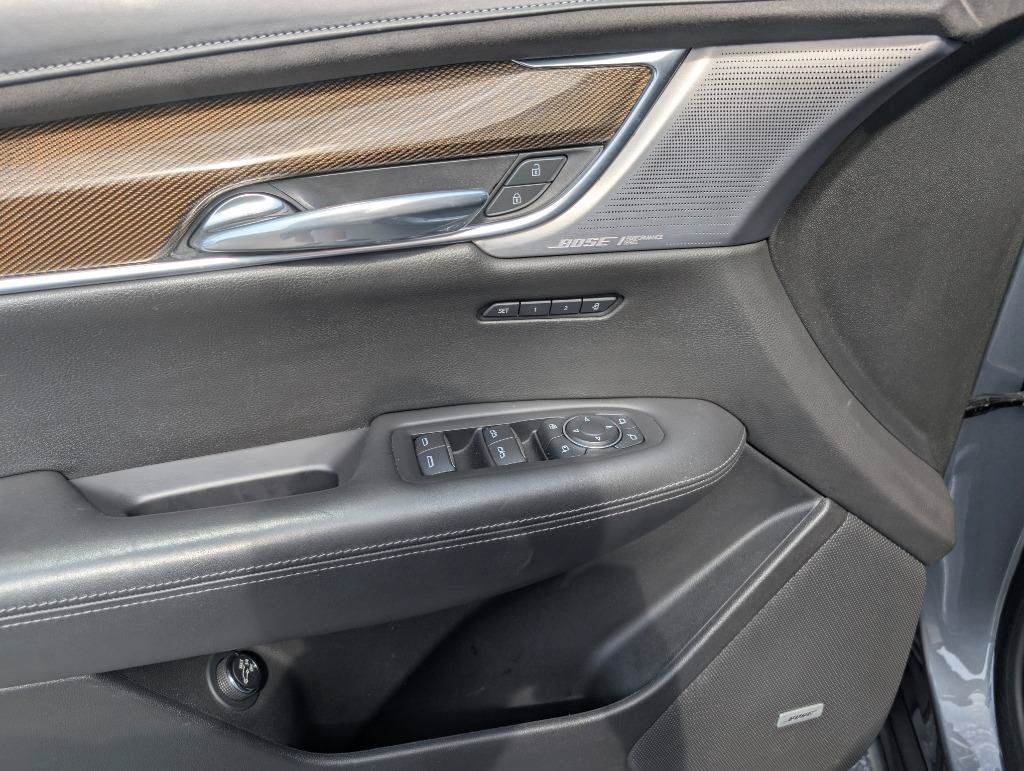 Used 2021 Cadillac XT6 Premium Luxury w/ Platinum Package FWD image 18