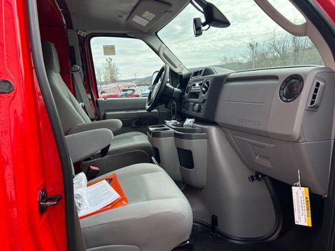 New 2026 Ford E-350 and Econoline 350 Super Duty w/ Interior Upgrade Package RWD image 40