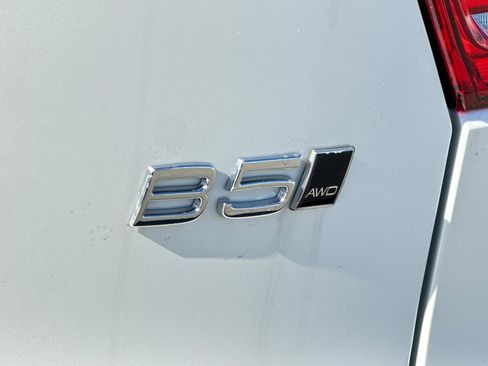 New 2026 Volvo XC40 B5 Plus w/ Protection Package Premier image 33