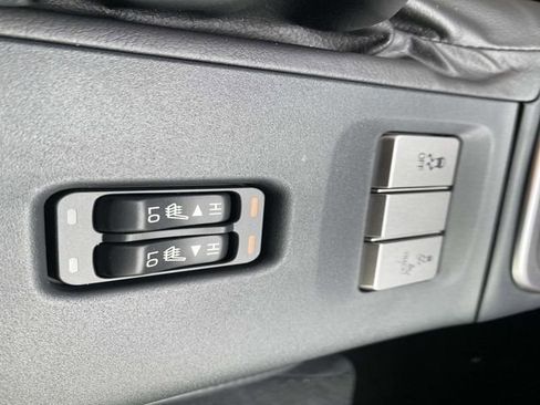 New 2026 Toyota GR86 Premium RWD image 9