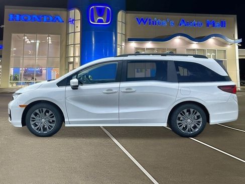 Used 2025 Honda Odyssey Touring image 2