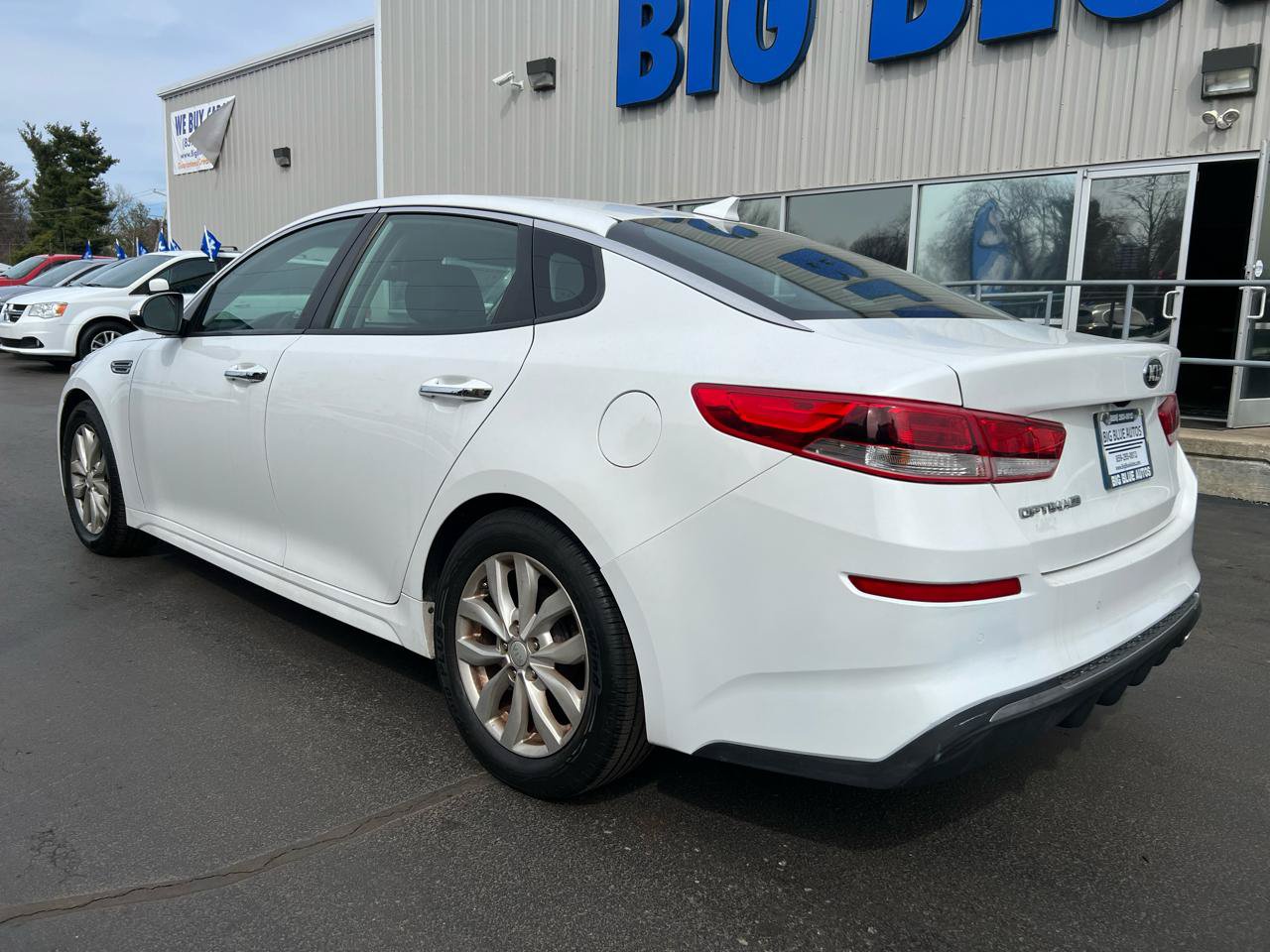 Used 2019 Kia Optima LX FWD image 3