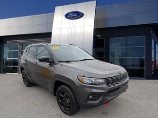 Used 2023 Jeep Compass Trailhawk image 1