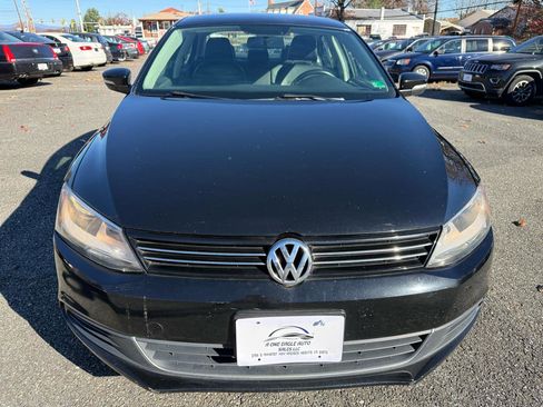 Used 2014 Volkswagen Jetta SE image 2