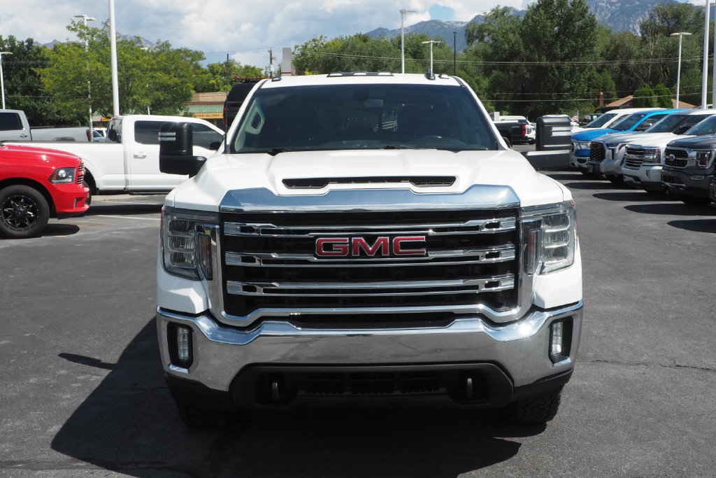 Used 2022 GMC Sierra 2500 SLE w/ Preferred Package AWD/4WD image 2