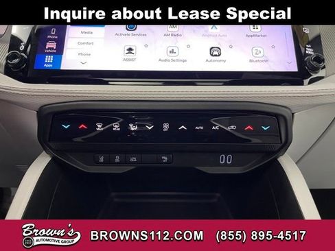 Used 2026 Jeep Cherokee Limited image 33