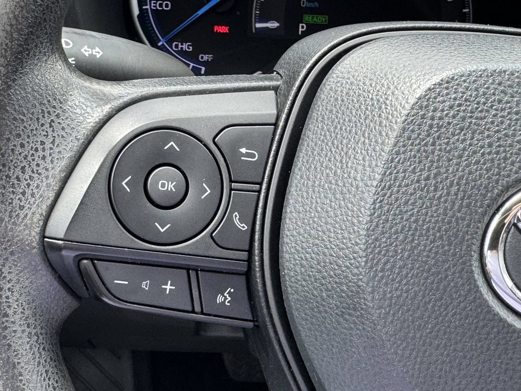 Used 2023 Toyota RAV4 LE AWD/4WD image 19