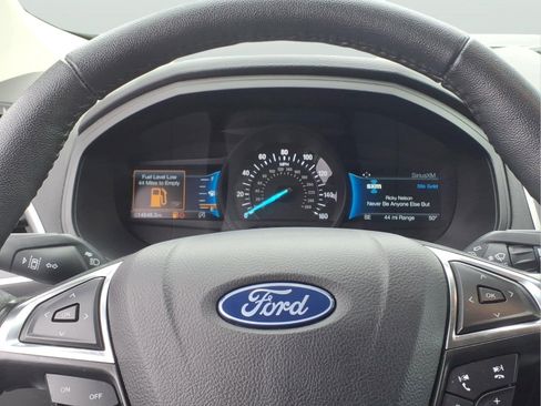 Certified 2024 Ford Edge SEL image 19