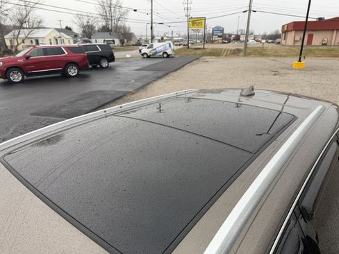 Used 2017 Buick Envision Essence image 9