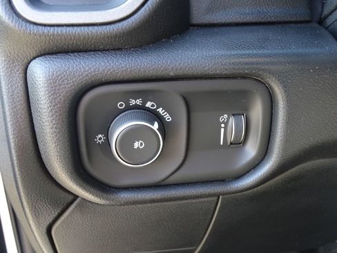 Used 2022 RAM 5500 Tradesman image 14