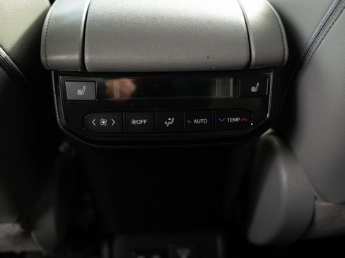 Used 2021 Toyota Highlander Platinum image 15