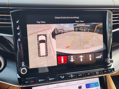 New 2026 Jeep Grand Wagoneer L Summit AWD/4WD image 16