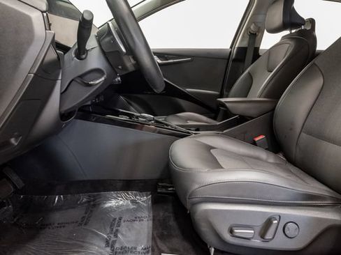 Used 2023 Kia Niro Wind FWD image 11