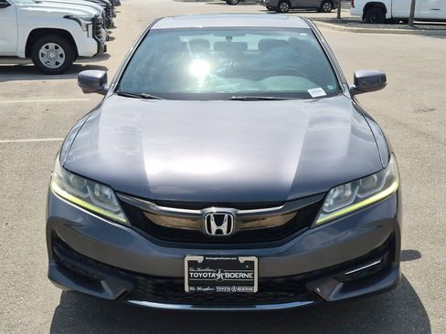 Used 2017 Honda Accord EX image 8