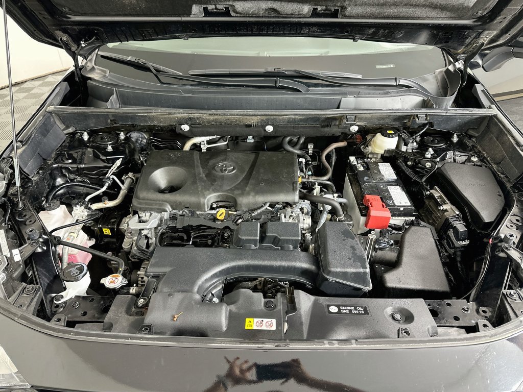 Used 2025 Toyota RAV4 XLE FWD image 29
