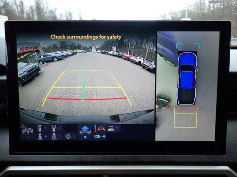 Certified 2025 Toyota Tacoma Limited image 27