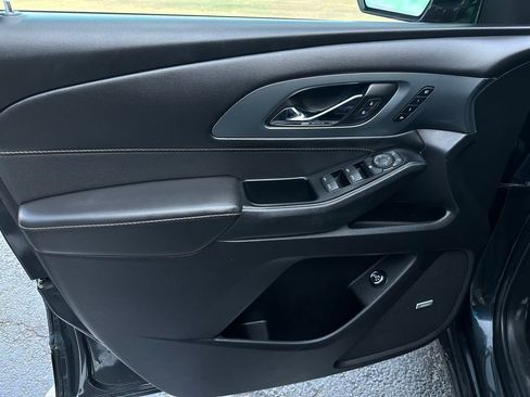 Used 2019 Chevrolet Traverse Premier w/ Driver Confidence II Package image 12