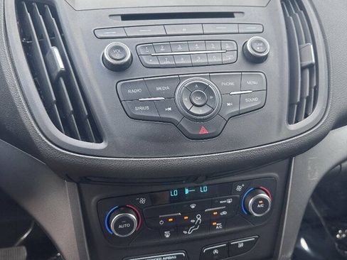 Used 2017 Ford Escape SE AWD/4WD image 15