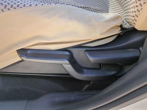 Used 2022 Honda HR-V LX image 21