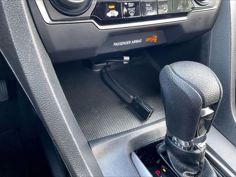 Used 2019 Honda Civic LX image 33