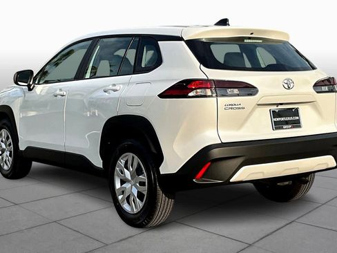 Used 2026 Toyota Corolla Cross L image 11