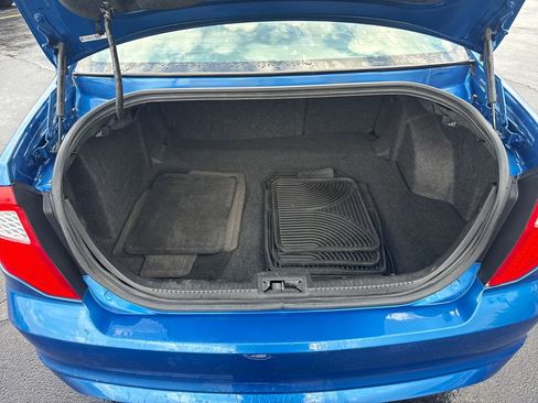 Used 2011 Ford Fusion SE FWD image 12
