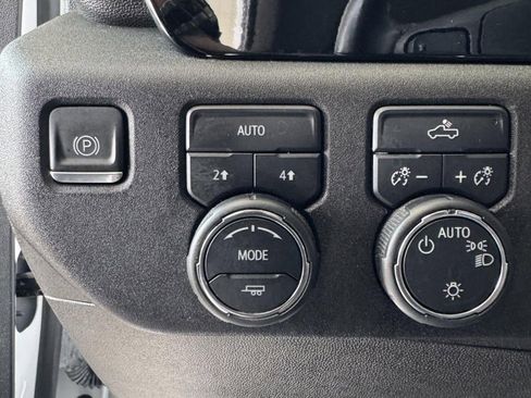 Used 2023 Chevrolet Silverado 1500 LT w/ Protection Package AWD/4WD image 12