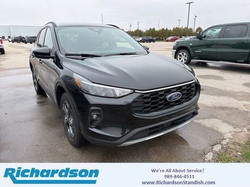 Used 2025 Ford Escape ST-Line Select image 1