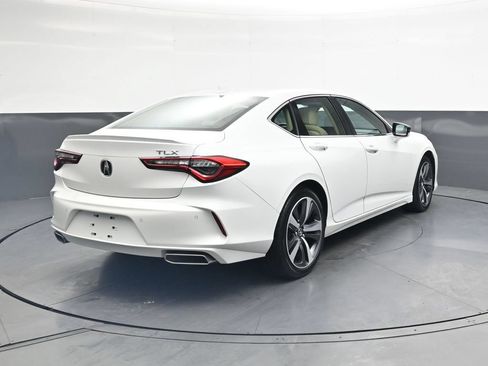 Used 2025 Acura TLX w/ Technology Package FWD image 5