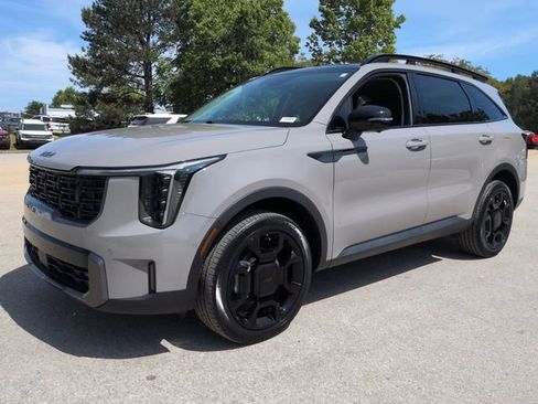 Used 2025 Kia Sorento SX AWD/4WD image 8