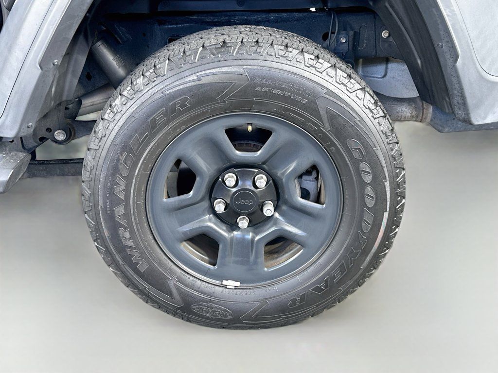 Used 2020 Jeep Gladiator Sport AWD/4WD image 33