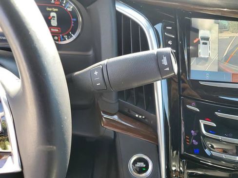 Used 2020 Cadillac Escalade Premium Luxury AWD/4WD image 63