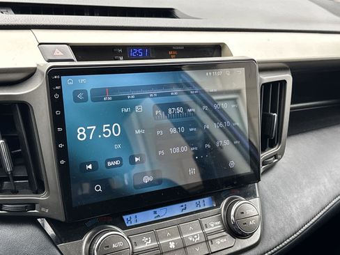 Used 2014 Toyota RAV4 XLE image 17