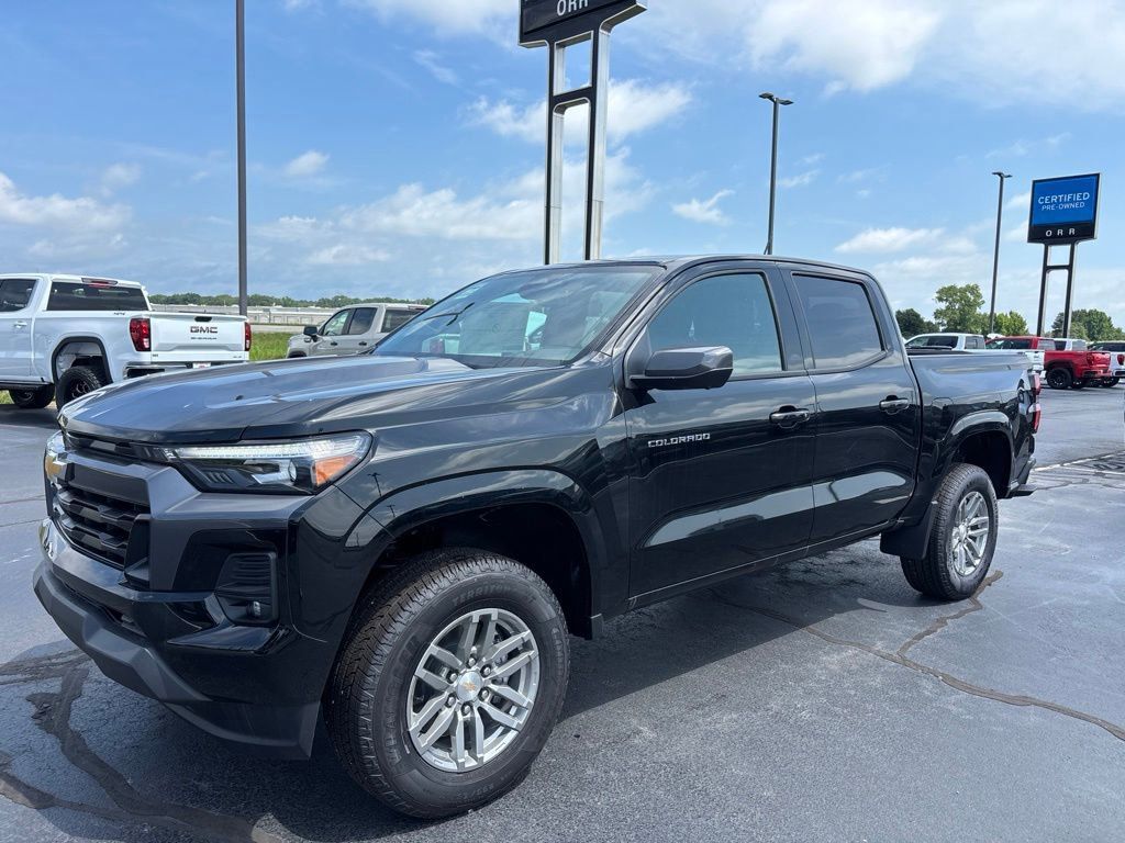 New 2026 Chevrolet Colorado LT w/ LT Convenience Package RWD image 1