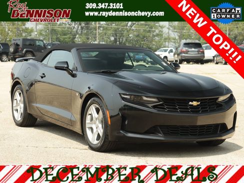 Used 2023 Chevrolet Camaro LT image 1