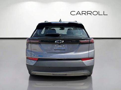 Used 2023 Chevrolet Bolt EUV LT w/ Convenience Package FWD image 4