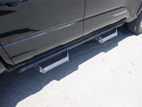 Used 2025 Toyota Tacoma SR5 image 12